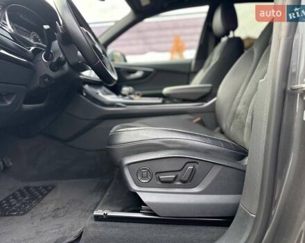 Серый Ауди Q8, объемом двигателя 3 л и пробегом 125 тыс. км за 43500 $, фото 23 на Automoto.ua