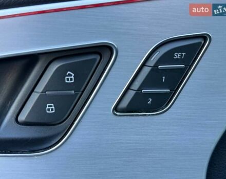 Серый Ауди Q8, объемом двигателя 2.97 л и пробегом 255 тыс. км за 46990 $, фото 15 на Automoto.ua