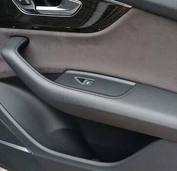 Серый Ауди Q8, объемом двигателя 2.97 л и пробегом 319 тыс. км за 46000 $, фото 15 на Automoto.ua