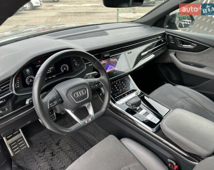 Серый Ауди Q8, объемом двигателя 3 л и пробегом 179 тыс. км за 51000 $, фото 9 на Automoto.ua