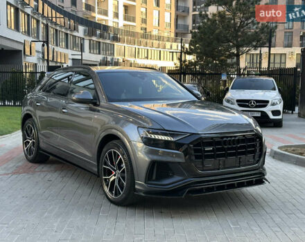 Серый Ауди Q8, объемом двигателя 3 л и пробегом 155 тыс. км за 63000 $, фото 2 на Automoto.ua