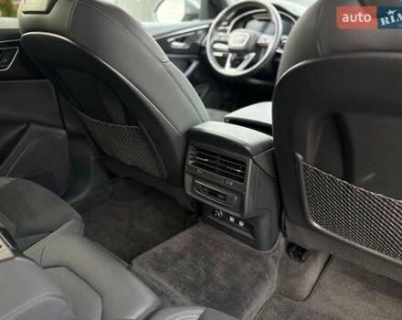 Серый Ауди Q8, объемом двигателя 3 л и пробегом 125 тыс. км за 43500 $, фото 32 на Automoto.ua