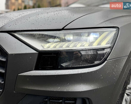 Серый Ауди Q8, объемом двигателя 3 л и пробегом 97 тыс. км за 51900 $, фото 47 на Automoto.ua