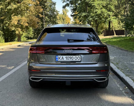 Серый Ауди Q8, объемом двигателя 3 л и пробегом 77 тыс. км за 48900 $, фото 8 на Automoto.ua