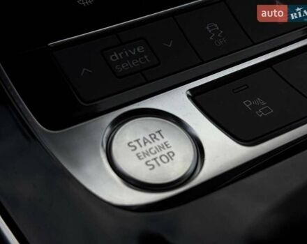 Серый Ауди Q8, объемом двигателя 3 л и пробегом 125 тыс. км за 43500 $, фото 22 на Automoto.ua