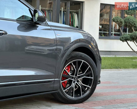 Серый Ауди Q8, объемом двигателя 3 л и пробегом 155 тыс. км за 63000 $, фото 31 на Automoto.ua