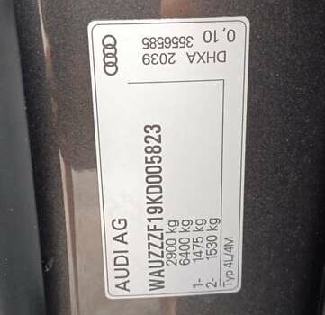 Серый Ауди Q8, объемом двигателя 2.97 л и пробегом 319 тыс. км за 46000 $, фото 3 на Automoto.ua