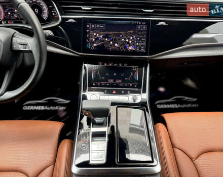 Серый Ауди Q8, объемом двигателя 3 л и пробегом 97 тыс. км за 51900 $, фото 21 на Automoto.ua