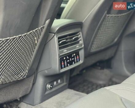 Серый Ауди Q8, объемом двигателя 3 л и пробегом 190 тыс. км за 39900 $, фото 22 на Automoto.ua