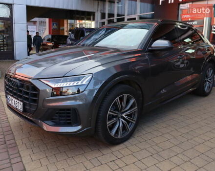 Серый Ауди Q8, объемом двигателя 3 л и пробегом 144 тыс. км за 54900 $, фото 1 на Automoto.ua