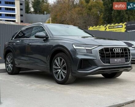 Серый Ауди Q8, объемом двигателя 3 л и пробегом 153 тыс. км за 42900 $, фото 2 на Automoto.ua