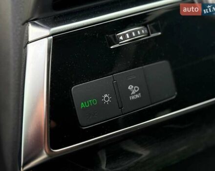 Серый Ауди Q8, объемом двигателя 3 л и пробегом 125 тыс. км за 43500 $, фото 21 на Automoto.ua