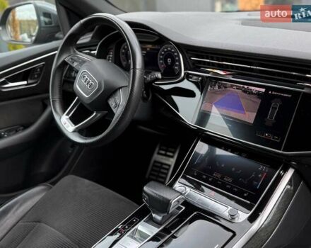 Серый Ауди Q8, объемом двигателя 3 л и пробегом 153 тыс. км за 42900 $, фото 18 на Automoto.ua