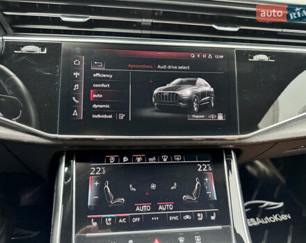 Серый Ауди Q8, объемом двигателя 3 л и пробегом 97 тыс. км за 51900 $, фото 41 на Automoto.ua