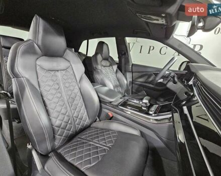 Ауди Q8 2018 в Киеве на Automoto.ua Серый Ауди Q8, объемом двигателя 3 л и пробегом 41 тыс. км за 55555 $, фото 4 на Automoto.ua
