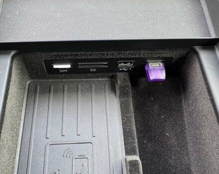 Сірий Ауді Q8, об'ємом двигуна 3 л та пробігом 112 тис. км за 65000 $, фото 61 на Automoto.ua