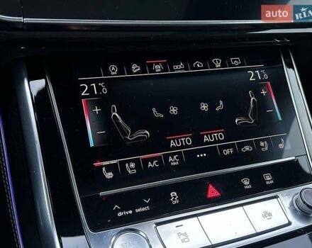 Серый Ауди Q8, объемом двигателя 3 л и пробегом 220 тыс. км за 53990 $, фото 23 на Automoto.ua