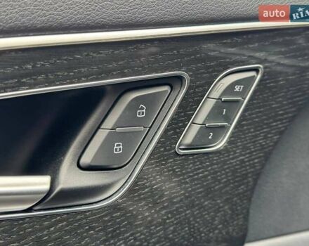 Серый Ауди Q8, объемом двигателя 3 л и пробегом 190 тыс. км за 39900 $, фото 24 на Automoto.ua