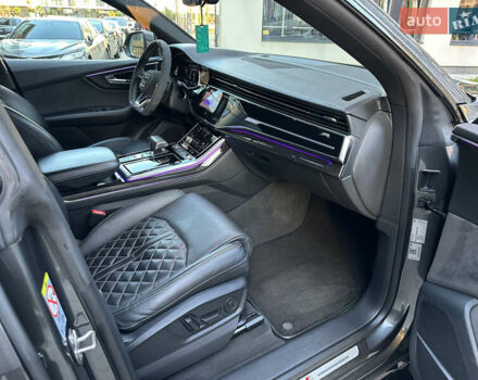 Серый Ауди Q8, объемом двигателя 3 л и пробегом 155 тыс. км за 63000 $, фото 40 на Automoto.ua