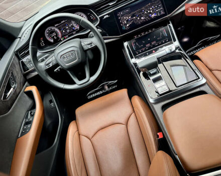 Серый Ауди Q8, объемом двигателя 3 л и пробегом 97 тыс. км за 51900 $, фото 17 на Automoto.ua