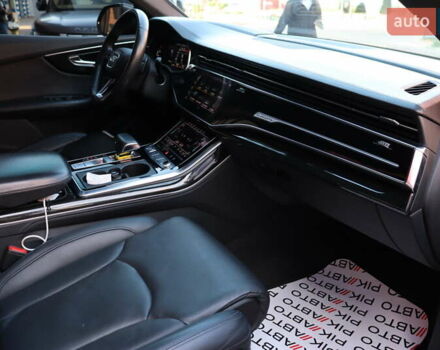 Серый Ауди Q8, объемом двигателя 3 л и пробегом 144 тыс. км за 54900 $, фото 50 на Automoto.ua