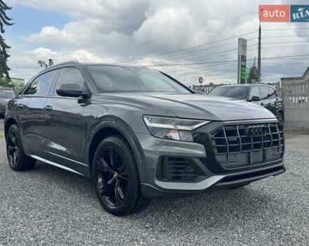 Серый Ауди Q8, объемом двигателя 3 л и пробегом 194 тыс. км за 45900 $, фото 2 на Automoto.ua