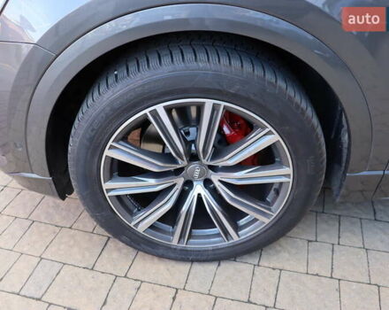 Серый Ауди Q8, объемом двигателя 3 л и пробегом 144 тыс. км за 54900 $, фото 10 на Automoto.ua