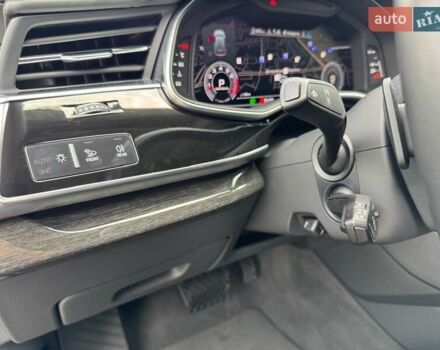 Сірий Ауді Q8, об'ємом двигуна 3 л та пробігом 112 тис. км за 65000 $, фото 48 на Automoto.ua