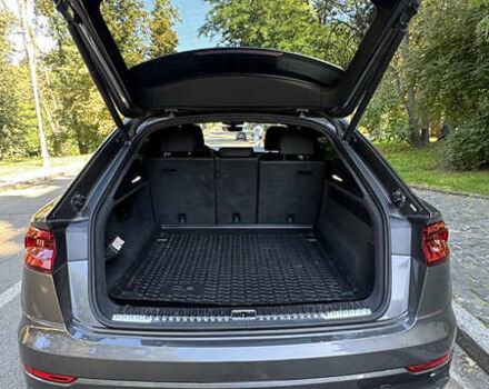 Серый Ауди Q8, объемом двигателя 3 л и пробегом 77 тыс. км за 48900 $, фото 30 на Automoto.ua