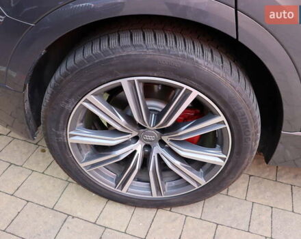 Серый Ауди Q8, объемом двигателя 3 л и пробегом 144 тыс. км за 54900 $, фото 4 на Automoto.ua