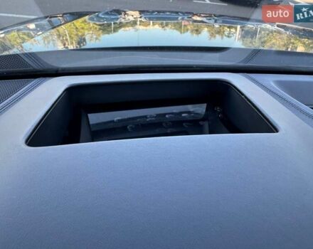 Серый Ауди Q8, объемом двигателя 2.97 л и пробегом 255 тыс. км за 46990 $, фото 30 на Automoto.ua