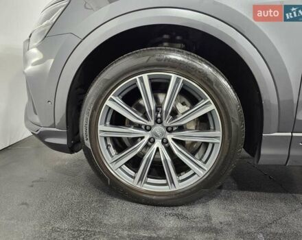 Ауди Q8 2018 в Киеве на Automoto.ua Серый Ауди Q8, объемом двигателя 3 л и пробегом 41 тыс. км за 55555 $, фото 46 на Automoto.ua