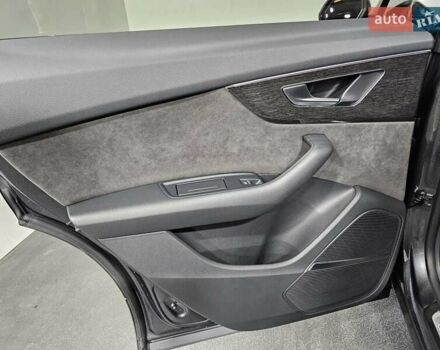 Ауди Q8 2018 в Киеве на Automoto.ua Серый Ауди Q8, объемом двигателя 3 л и пробегом 41 тыс. км за 55555 $, фото 13 на Automoto.ua