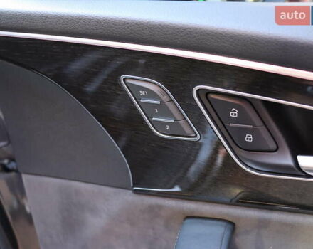 Серый Ауди Q8, объемом двигателя 3 л и пробегом 144 тыс. км за 54900 $, фото 52 на Automoto.ua