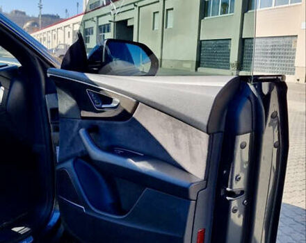 Серый Ауди Q8, объемом двигателя 2.97 л и пробегом 145 тыс. км за 55700 $, фото 10 на Automoto.ua