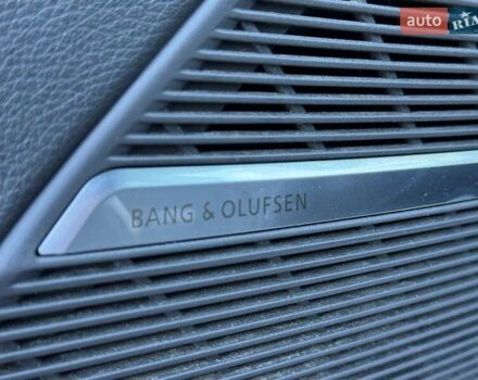 Серый Ауди Q8, объемом двигателя 2.97 л и пробегом 255 тыс. км за 46990 $, фото 27 на Automoto.ua