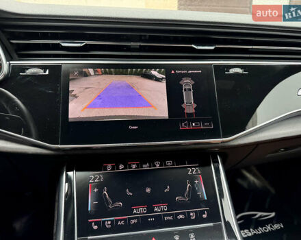 Серый Ауди Q8, объемом двигателя 3 л и пробегом 97 тыс. км за 51900 $, фото 43 на Automoto.ua