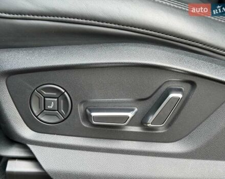 Сірий Ауді Q8, об'ємом двигуна 3 л та пробігом 112 тис. км за 65000 $, фото 43 на Automoto.ua