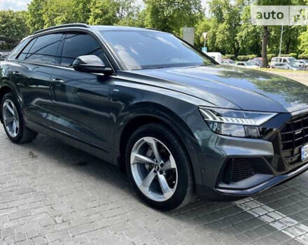 Серый Ауди Q8, объемом двигателя 3 л и пробегом 57 тыс. км за 68000 $, фото 2 на Automoto.ua