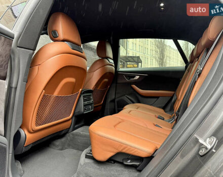 Серый Ауди Q8, объемом двигателя 3 л и пробегом 97 тыс. км за 51900 $, фото 27 на Automoto.ua