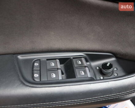 Серый Ауди Q8, объемом двигателя 3 л и пробегом 144 тыс. км за 54900 $, фото 15 на Automoto.ua