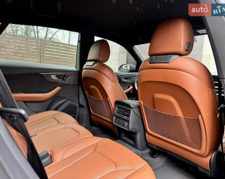 Серый Ауди Q8, объемом двигателя 3 л и пробегом 97 тыс. км за 51900 $, фото 31 на Automoto.ua