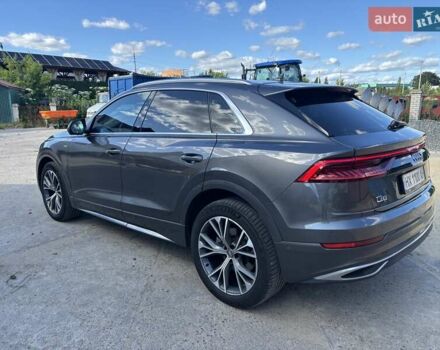 Серый Ауди Q8, объемом двигателя 2.97 л и пробегом 218 тыс. км за 51000 $, фото 1 на Automoto.ua