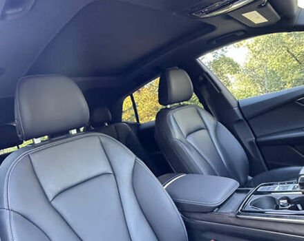Серый Ауди Q8, объемом двигателя 3 л и пробегом 77 тыс. км за 48900 $, фото 24 на Automoto.ua