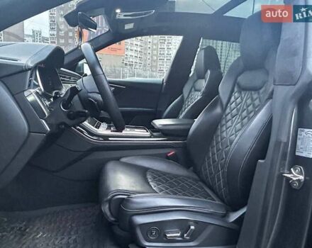 Серый Ауди Q8, объемом двигателя 3 л и пробегом 220 тыс. км за 53990 $, фото 10 на Automoto.ua