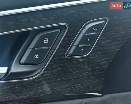 Серый Ауди Q8, объемом двигателя 3 л и пробегом 220 тыс. км за 53990 $, фото 8 на Automoto.ua