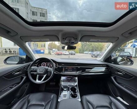 Серый Ауди Q8, объемом двигателя 3 л и пробегом 190 тыс. км за 39900 $, фото 9 на Automoto.ua