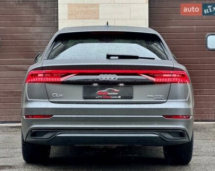 Серый Ауди Q8, объемом двигателя 3 л и пробегом 97 тыс. км за 51900 $, фото 7 на Automoto.ua