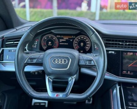 Серый Ауди Q8, объемом двигателя 2.97 л и пробегом 255 тыс. км за 46990 $, фото 11 на Automoto.ua