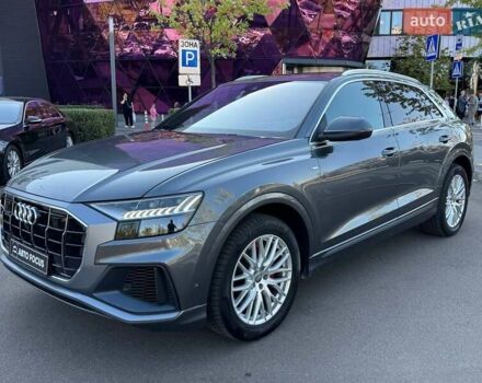Серый Ауди Q8, объемом двигателя 2.97 л и пробегом 255 тыс. км за 46990 $, фото 2 на Automoto.ua